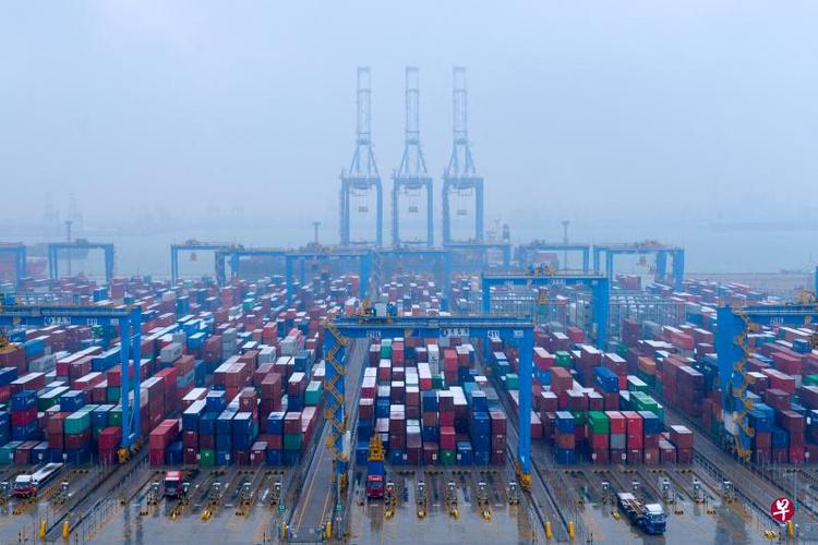 中国2月进出口下滑 跌幅超出预测